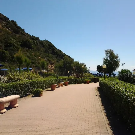 Elba In Villaggio Ortano All Inclusive Apartment *